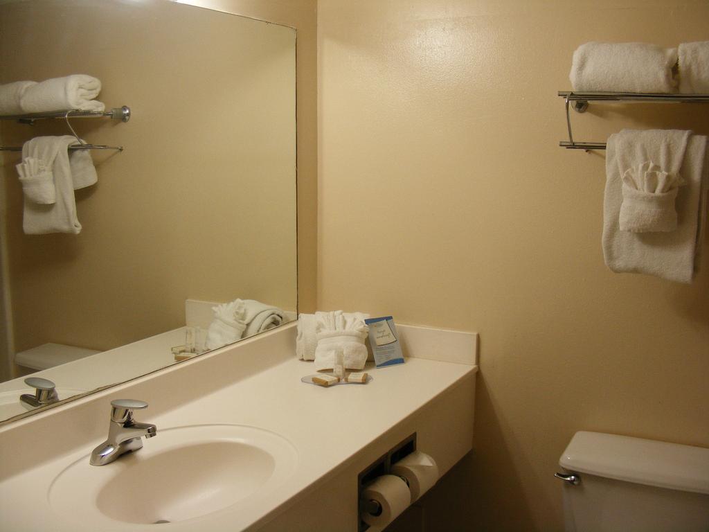 Baymont Inn & Suites Orlando/Universal Area Екстериор снимка