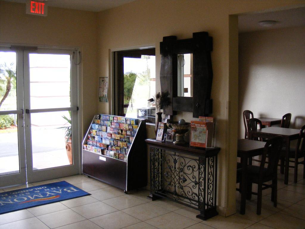 Baymont Inn & Suites Orlando/Universal Area Екстериор снимка